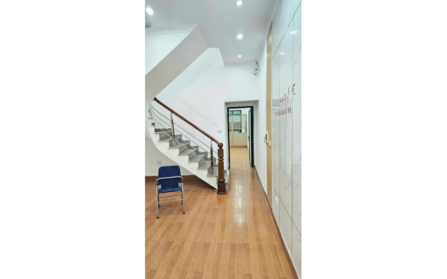 CHO THUÊ NHÀ MẶT PHỐ DƯƠNG VĂN BÉ - HAI BÀ TRƯNG - 63m2 x 4 tầng - 35tr